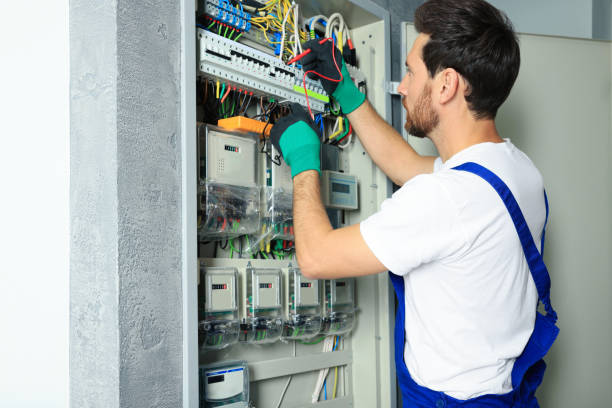 Best Licensed Electrician  in Sixteen Mile Stand, OH